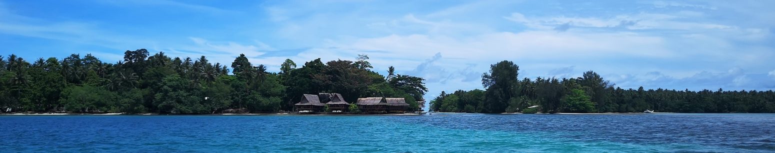 Kavieng Harbour | Papua New Guinea Tours | Advance Native Tours